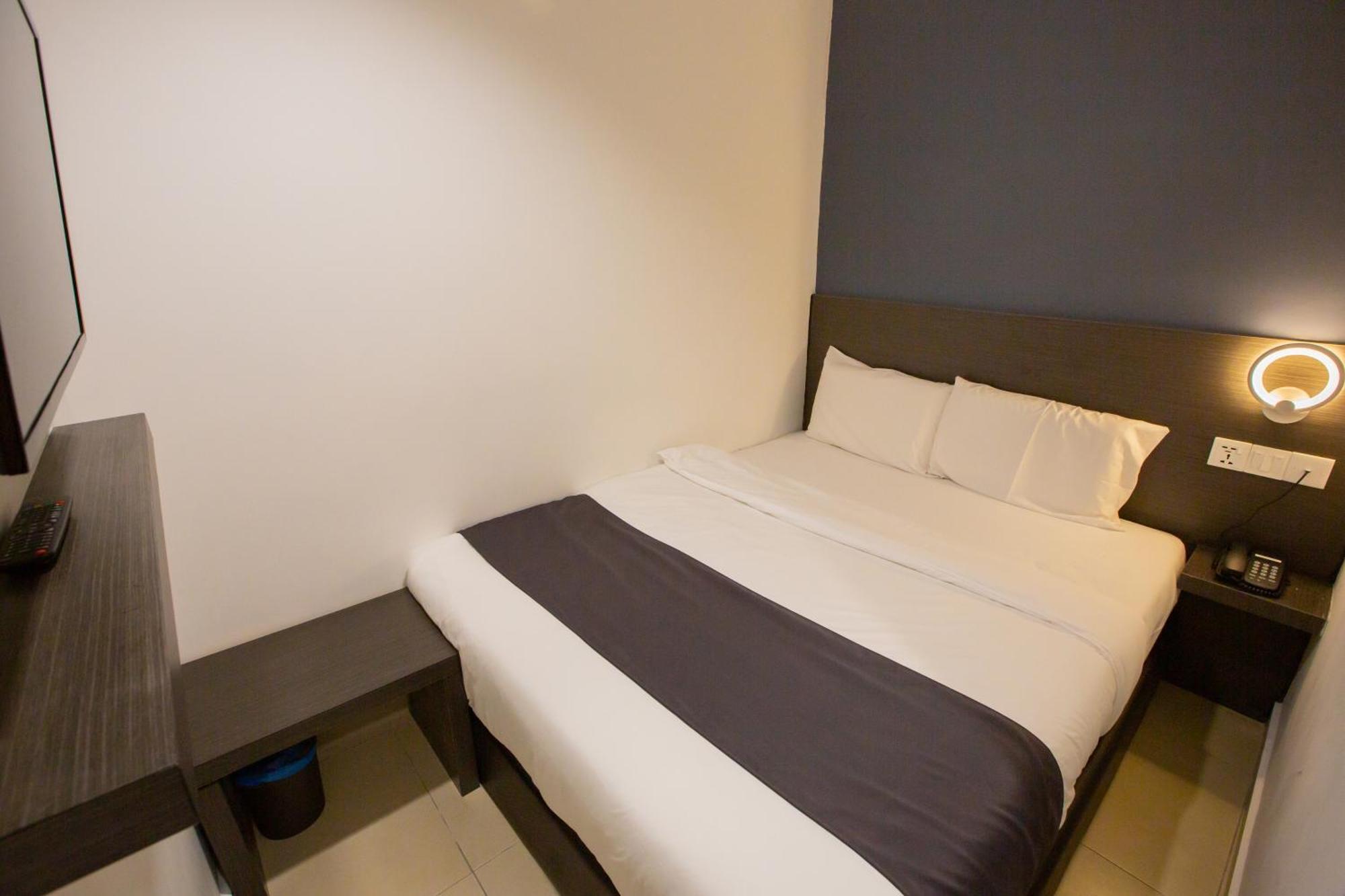 1 Hotel Signature Порт-Диксон Экстерьер фото