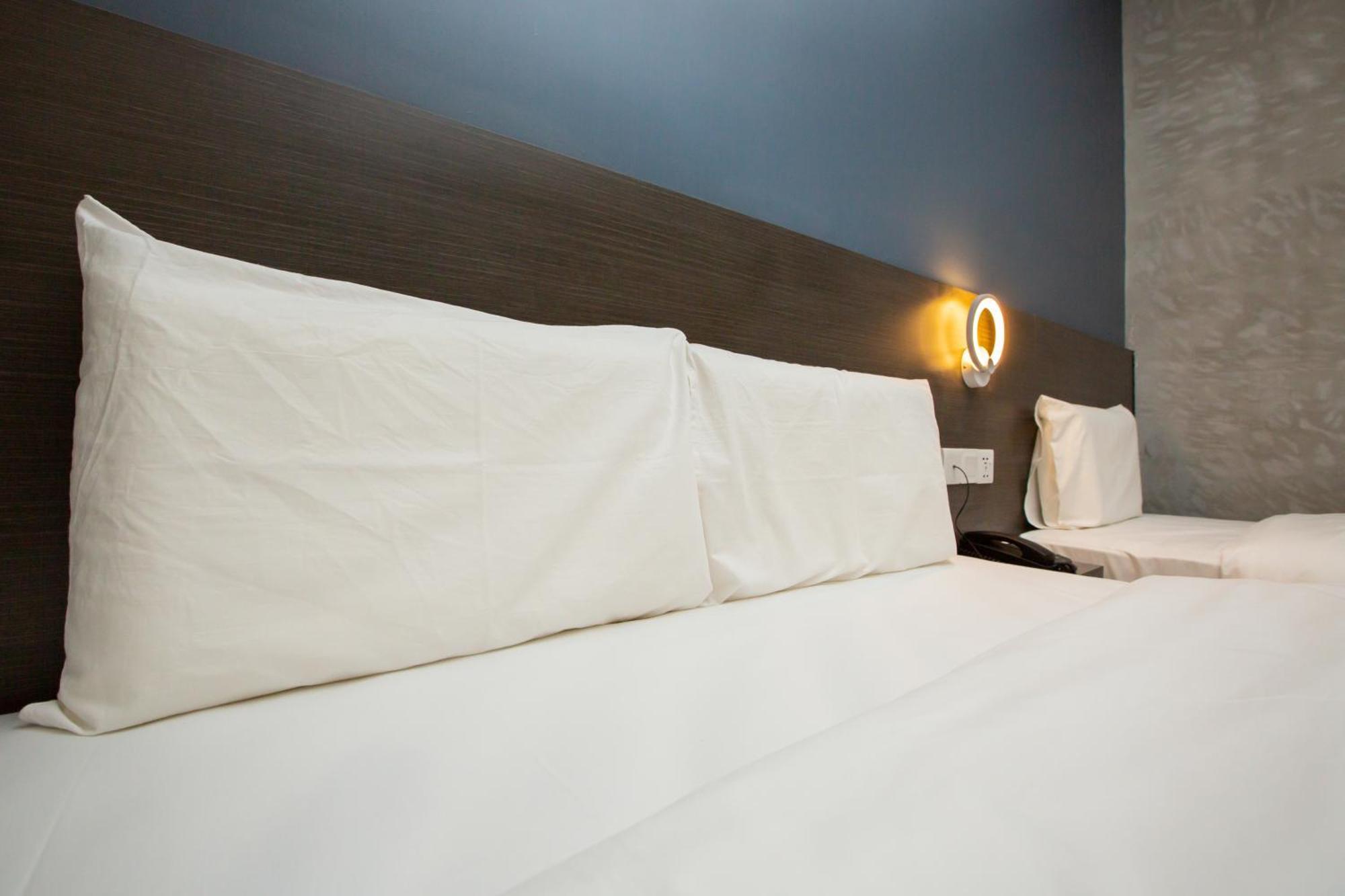1 Hotel Signature Порт-Диксон Экстерьер фото