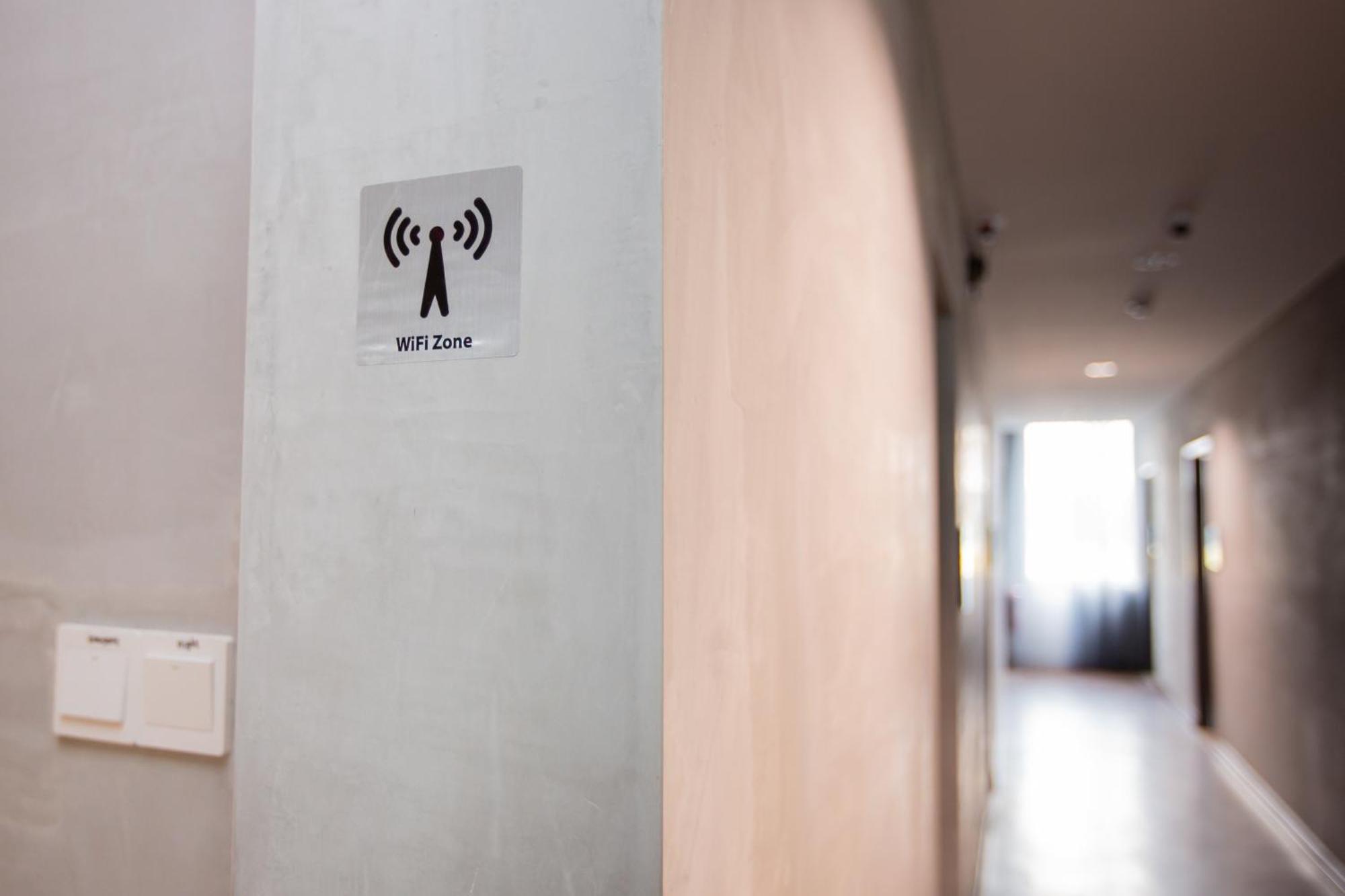 1 Hotel Signature Порт-Диксон Экстерьер фото