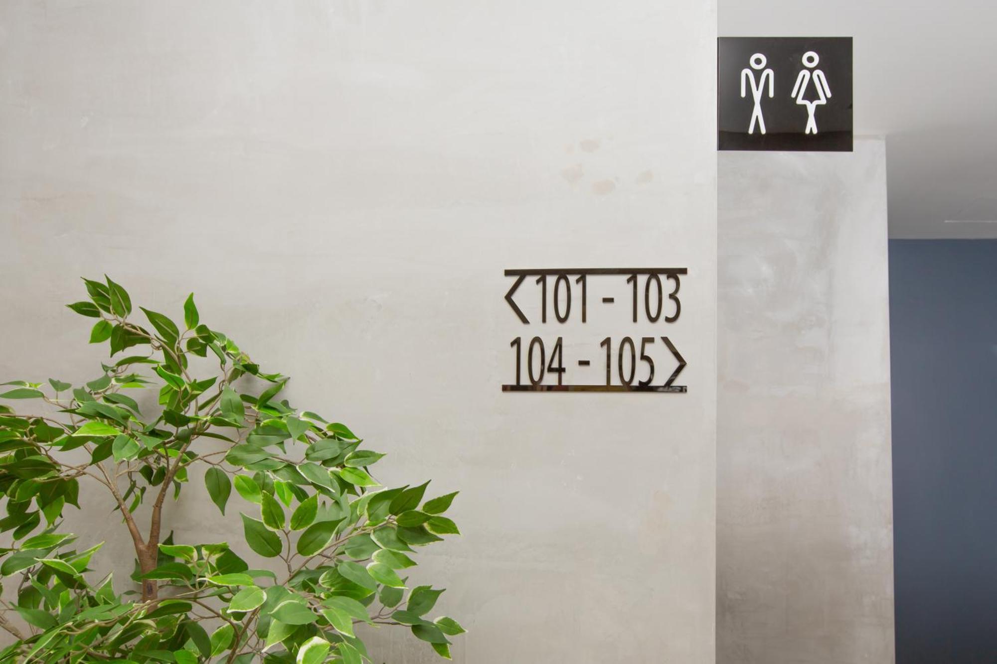 1 Hotel Signature Порт-Диксон Экстерьер фото