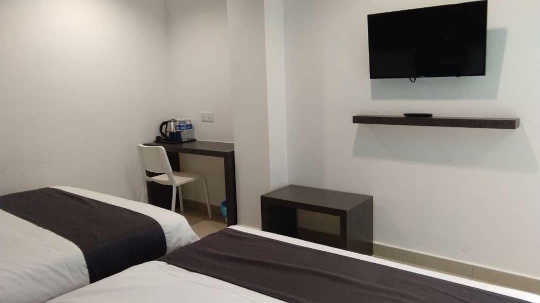 1 Hotel Signature Порт-Диксон Экстерьер фото